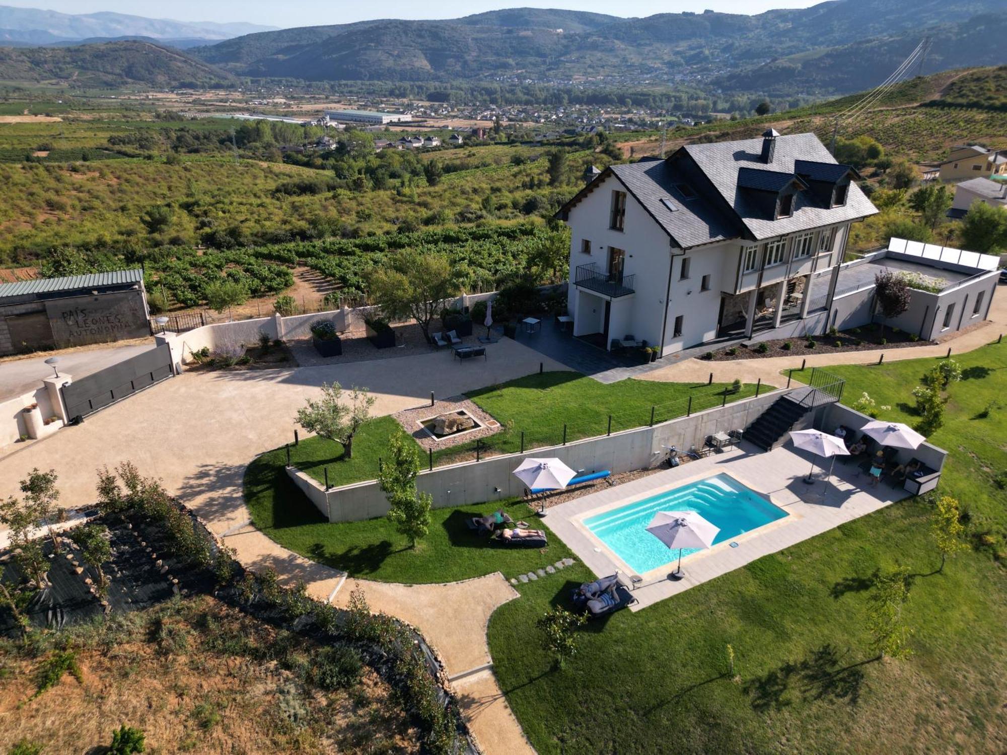 Boutique Finca Esencial Villafranca Del Bierzo Zewnętrze zdjęcie